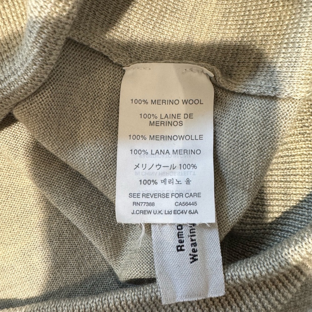 J. crew Women’s Pure Merino Wool Asymmetrical Zipper Sweater Size Medium - Picture 4 of 4